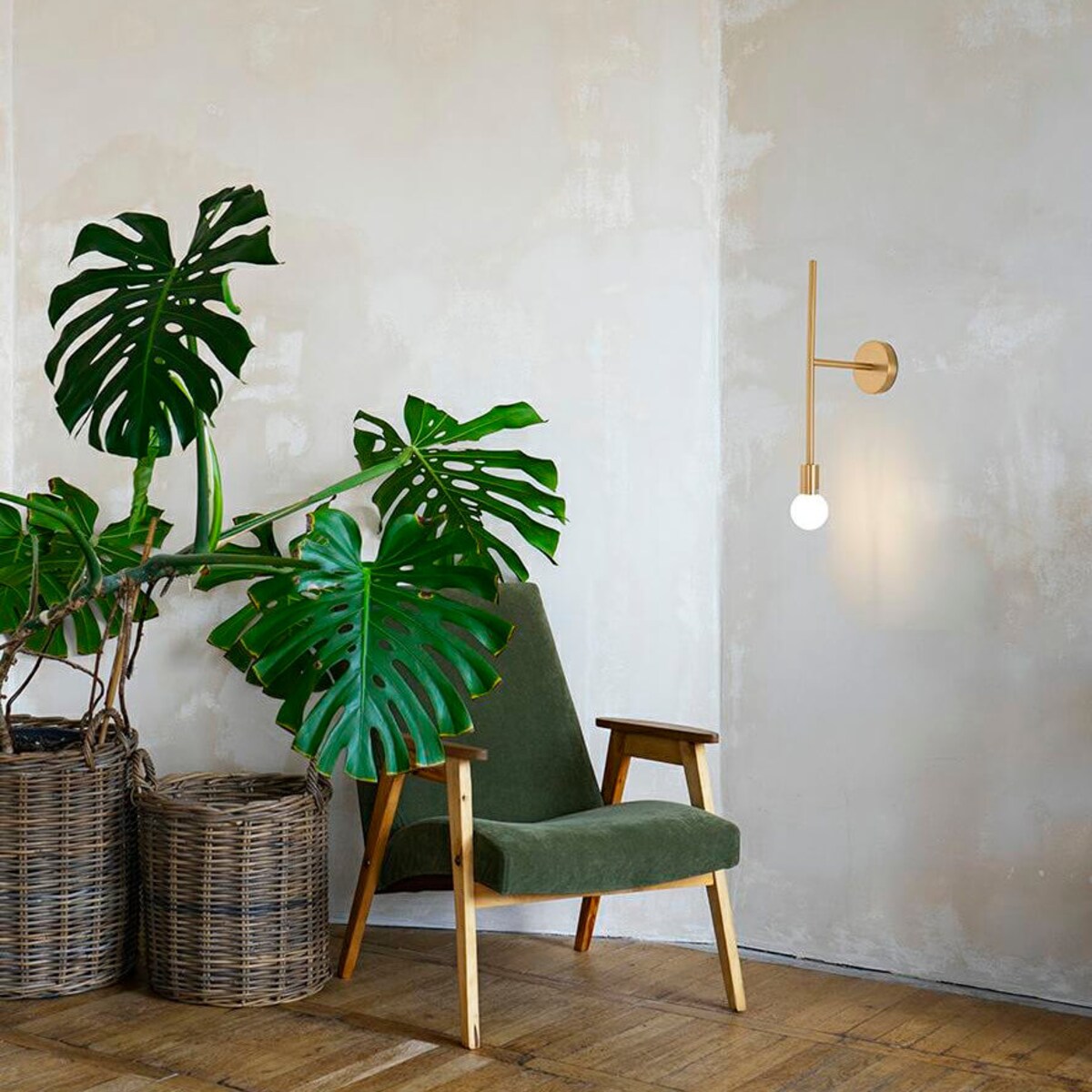 Klasyczna ścienna lampa Riva MSE010100394 Moosee metalowa złota