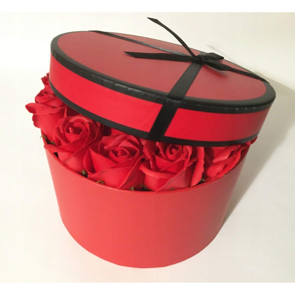 W PUDEŁKU KWIATY RÓŻE MYDLANE pachnące na prezent kobiet 18 urodziny box