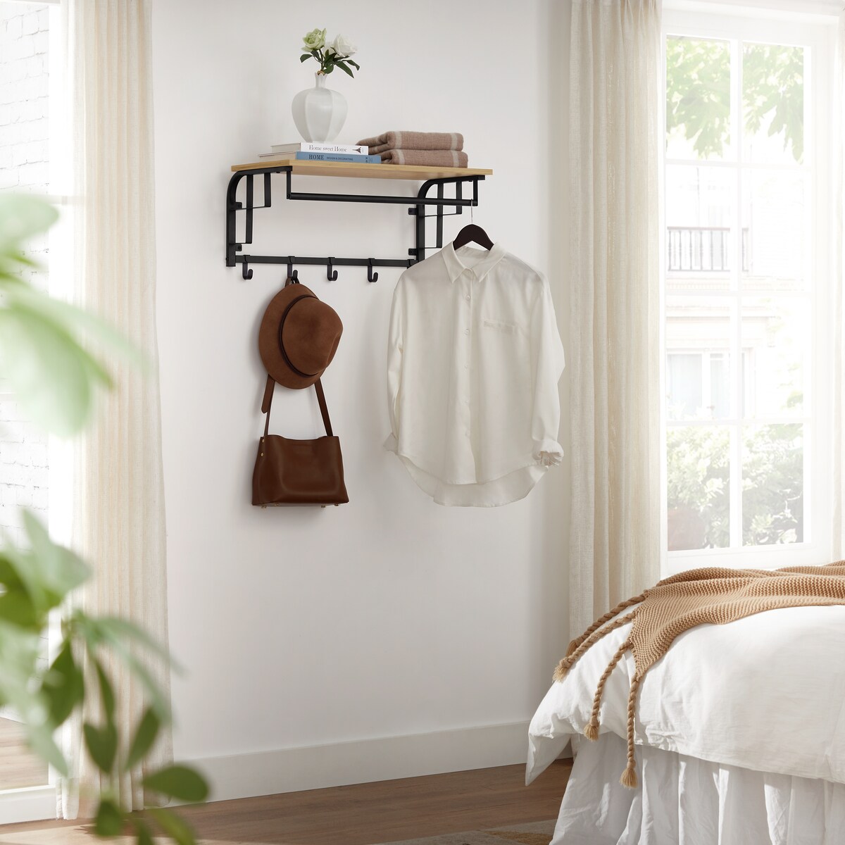 Półka Z Wieszakami w nowoczesnym stylu dąb artisan, czarny