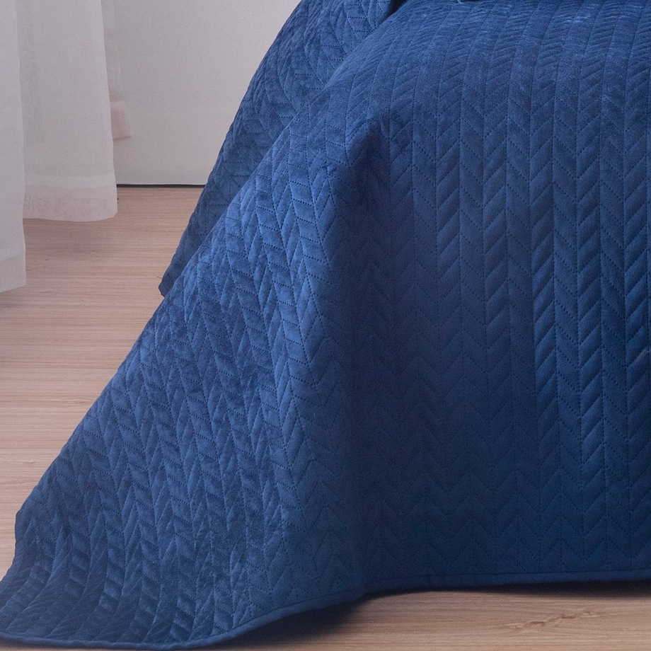 Narzuta na łóżko Silky Chic 220x240cm royal blue 220x240