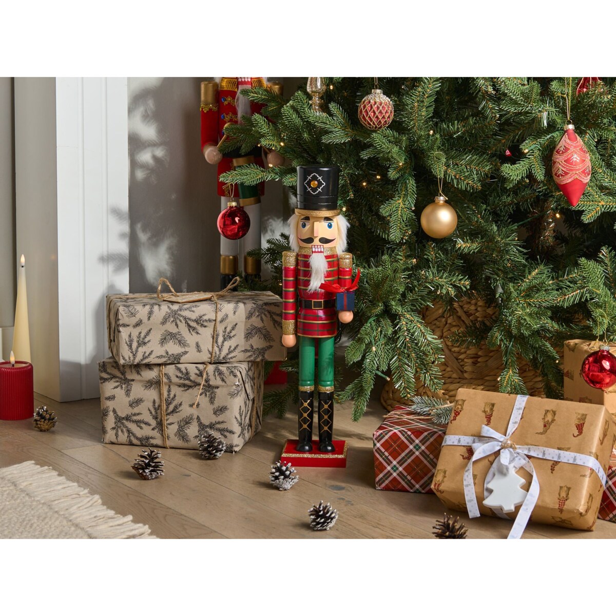 Figurka dekoracyjna RODSJON Dziadek do orzechów 50 cm Czerwony