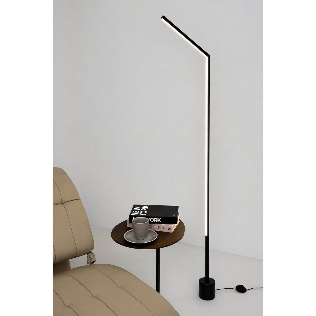 LAMPA PODŁOGOWA PORTIMA CZARNA