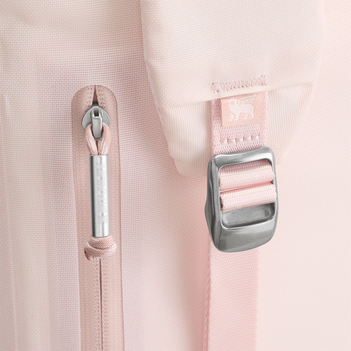 Stanley - Plecak termiczny All-Day Madeleine Midi (14L) - rose quartz