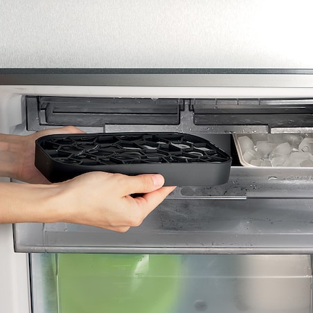 Foremka do lodu i pudełko ICE BOX - czarne / Lekue