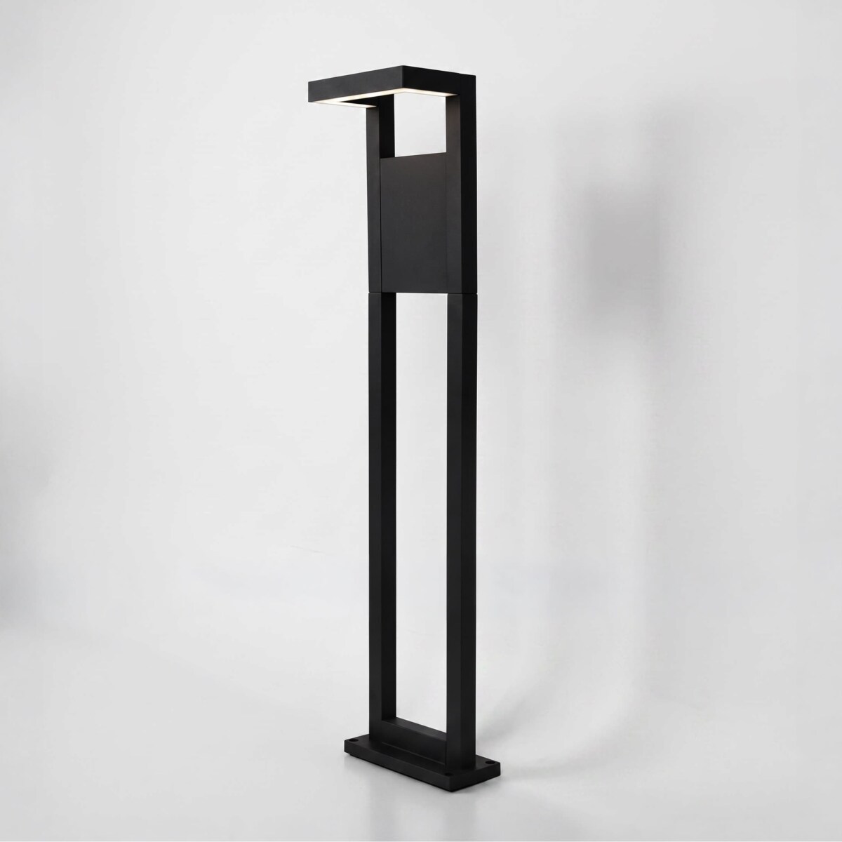 Lampa ogrodowa stojąca K-8255 z serii BERGAMO