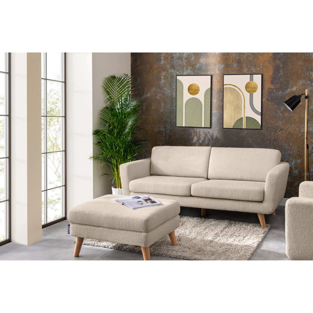 KONSIMO TAGIO Skandynawska 3-osobowa sofa pluszowa w kolorze kremowym