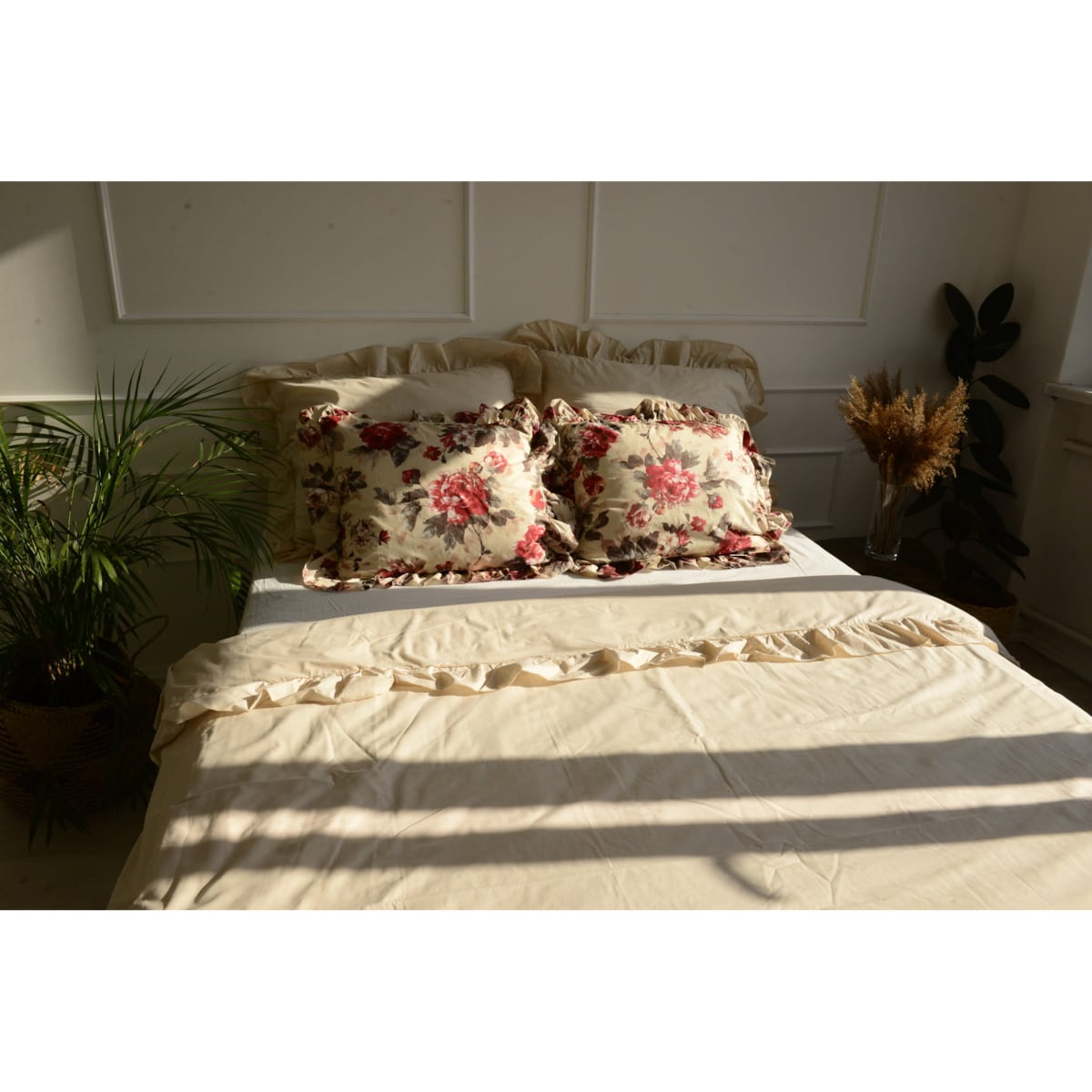 Pościel Bawełniana Z Falbanką Zestaw Komplet Do Sypialni Kołdra + 4 Poduszki 180X200 Cm Kwiaty Piwonii