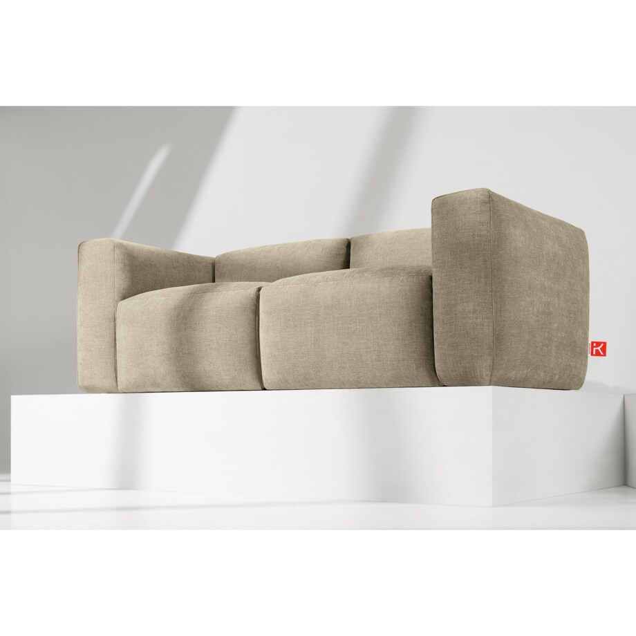 KONSIMO BUFFO 2-osobowa sofa z niezwykle miękkim i wygodnym siedziskiem, kolor piaskowy