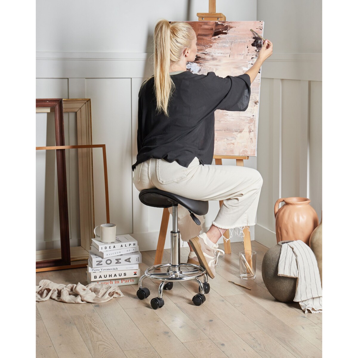 Taboret obrotowy DUMONT Ekoskóra Czarny