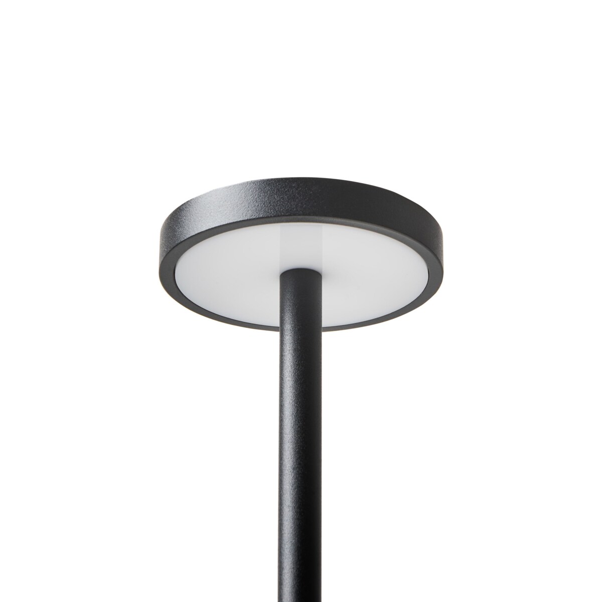 Bezprzewodowa lampa stołowa metalowa czarna LIZANDRO