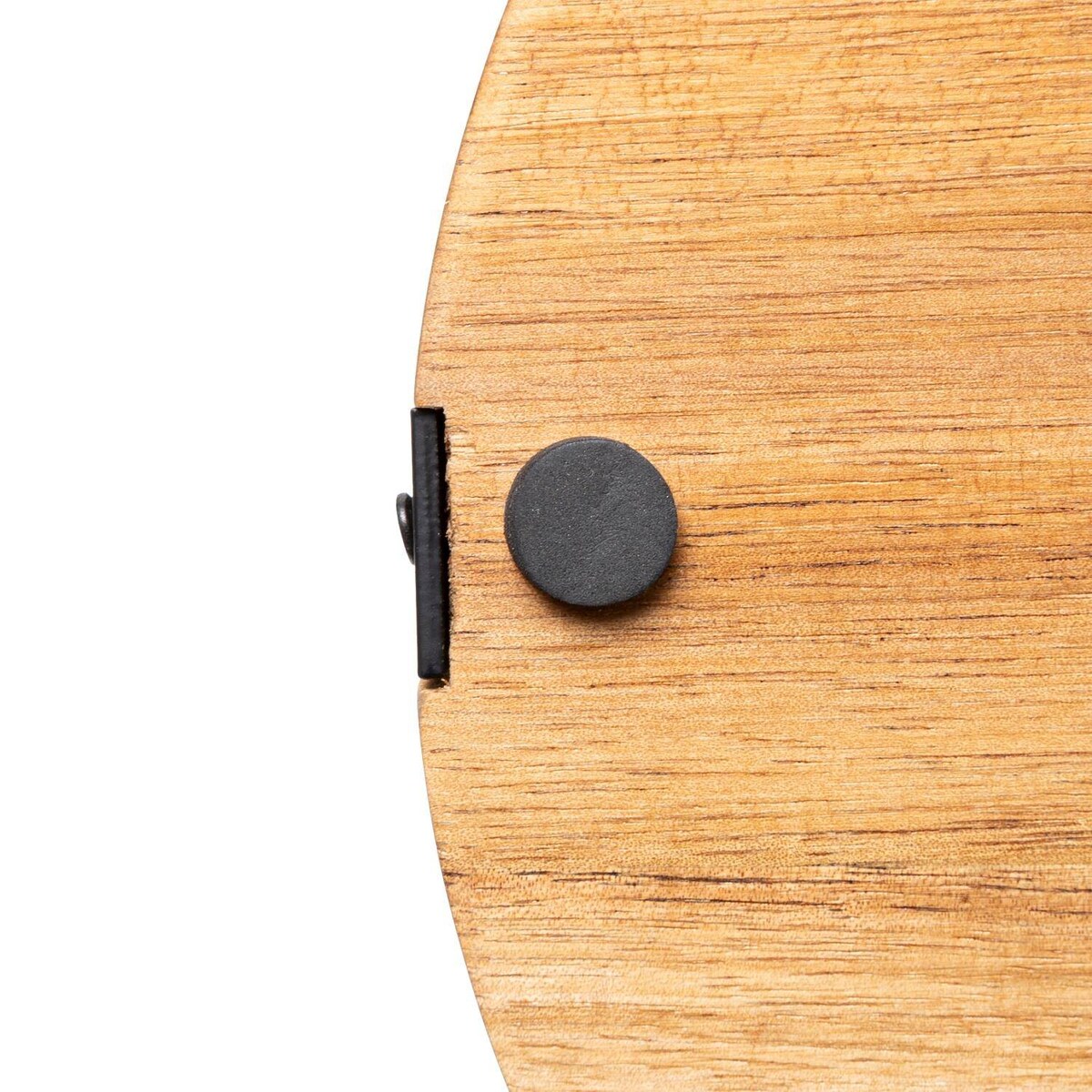 Miseczki na przekąski czarne na drewnianej tacy z uchwytem