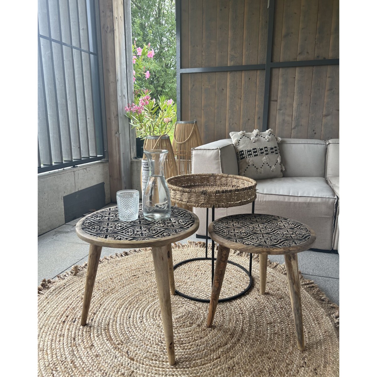 Zestaw 2 stolików pomocniczych SHARMA Drewno mango Brązowy/ czarny