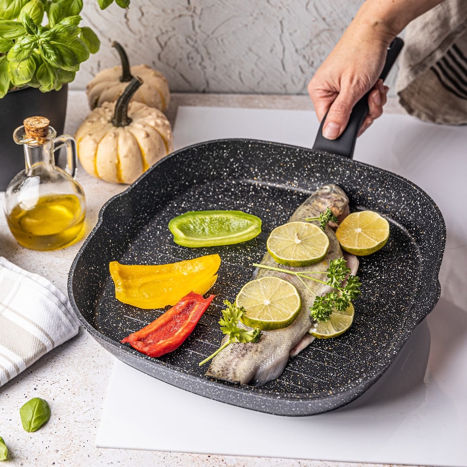 Patelnia grillowa z powłoką marmurową 28cm indukcja KLAUSBERG