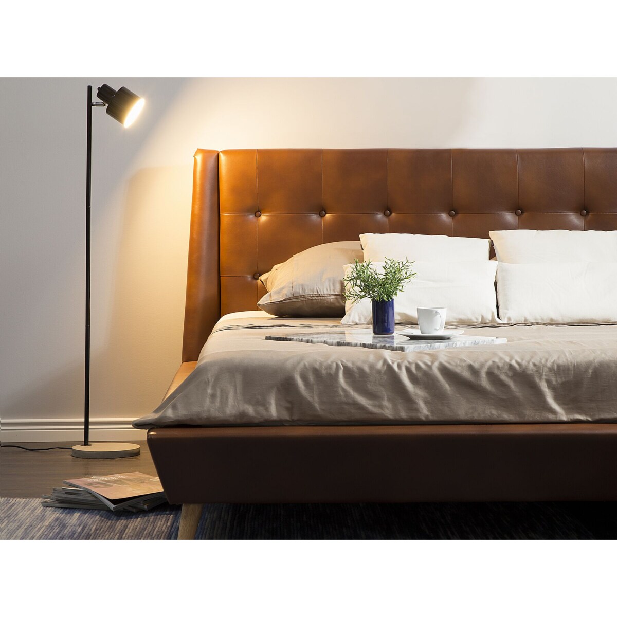 Lampa podłogowa regulowana metalowa czarna CORBONES