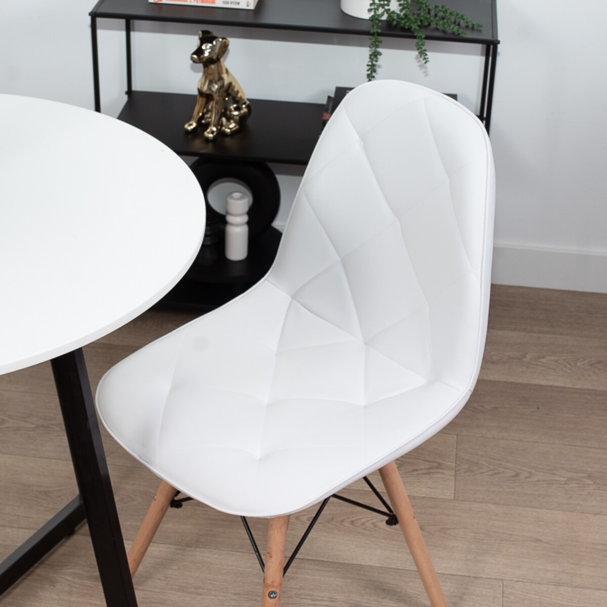 Krzesło tapicerowane z ekoskóry do salonu jadalni białe