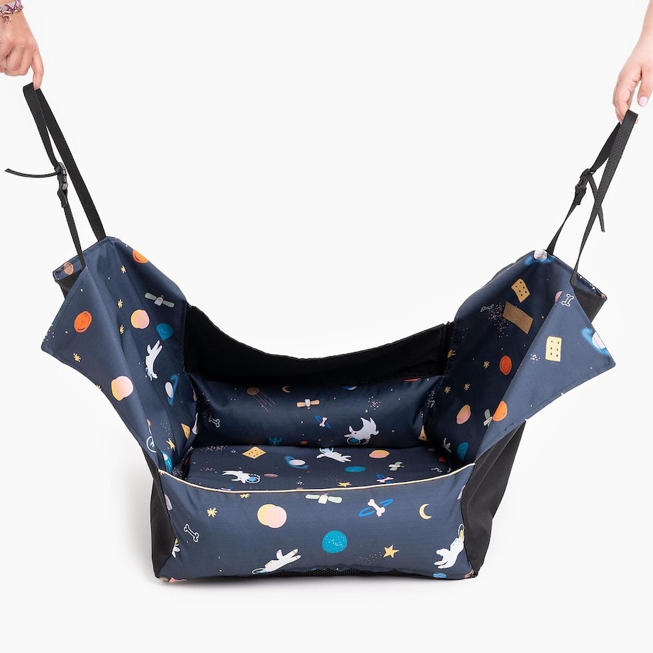 Fotelik do samochodu "I need space"