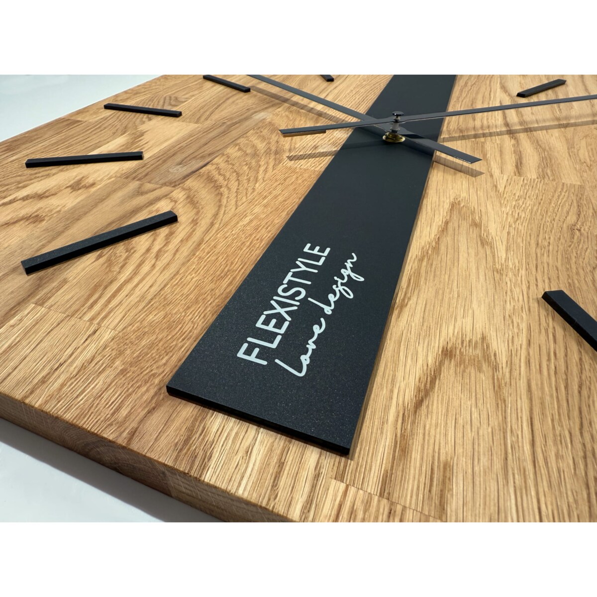 Drewniany zegar na ścianę Dąb Klasyk 50cm czarny SQ