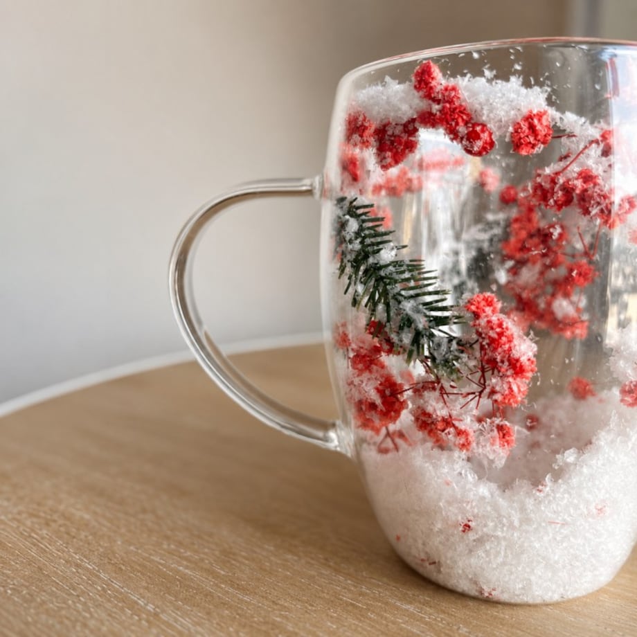 Szklanka termiczna z kwiatami w środku, akcenty świąteczne, śnieg 300 ml 1szt SZK198