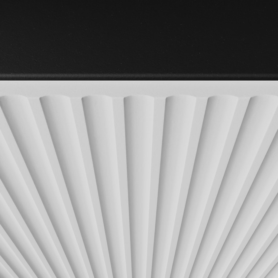 Stojąca szafka RTV NOELI pod telewizor, z ryflowanym frontem -biało-czarna