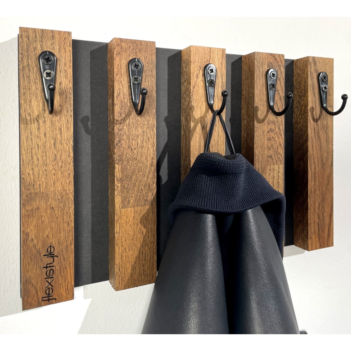 Drewniany wieszak na klucze Lamele 30cm brązowy