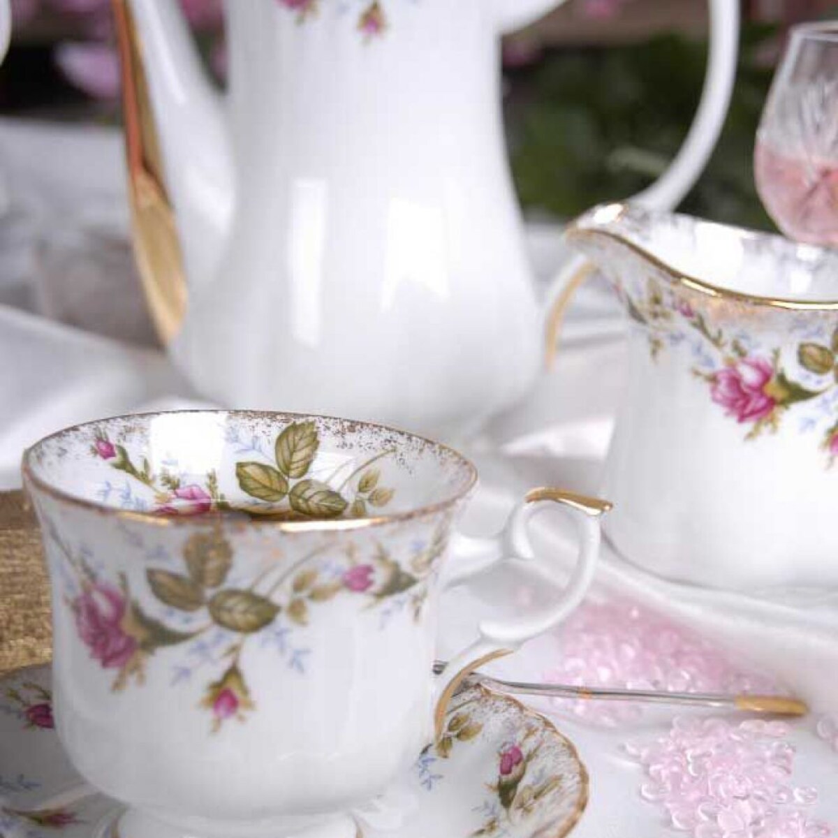 Filiżanka wysoka 240 ml Iwona Złota Róża B013