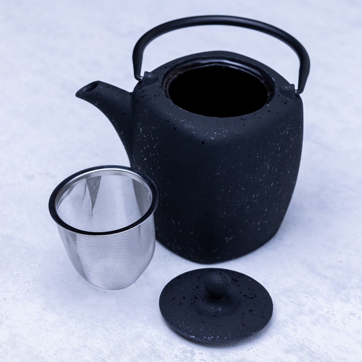 Czajniczek żeliwny Zaparzacz do herbaty ziół 0.9L KINGHOFF