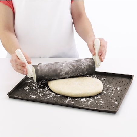 Mata do pizzy prostokątna – perforowana / Lekue