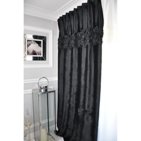 Zasłona welurowa "royal roses" z wyszywanymi różami 140x250 cm przelotka | róż