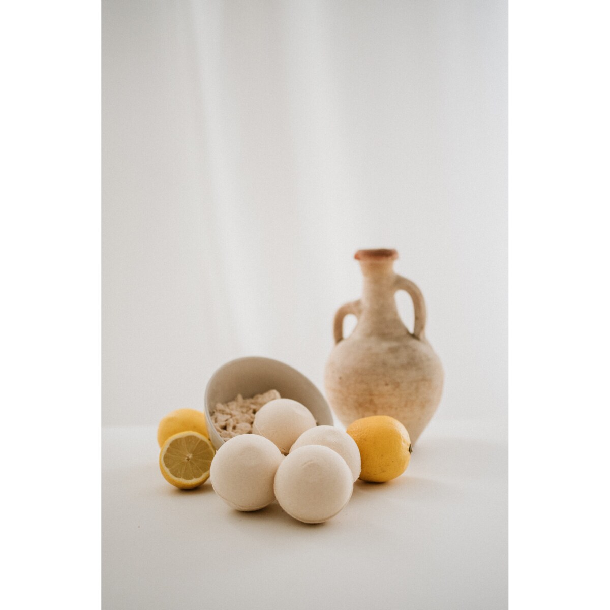 Orzeźwiająca kula do kąpieli SPRING CITRUS Refreshing Bath bomb