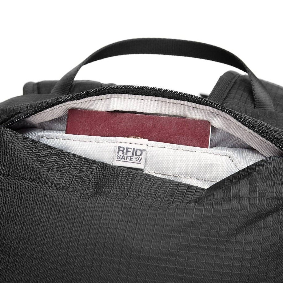 Torba i plecak antykradzieżowy 2w1 Pacsafe Vibe 40 - czarny
