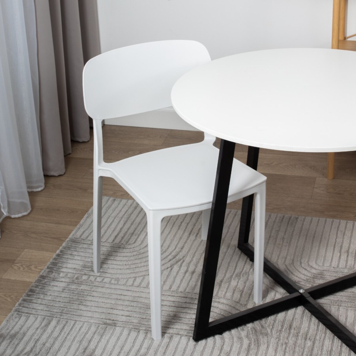 Krzesło plastikowe do salonu ogrodu nowoczesne białe oparcie