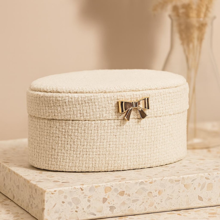 Szkatułka na biżuterię 10x12x6,5 cm z kokardą