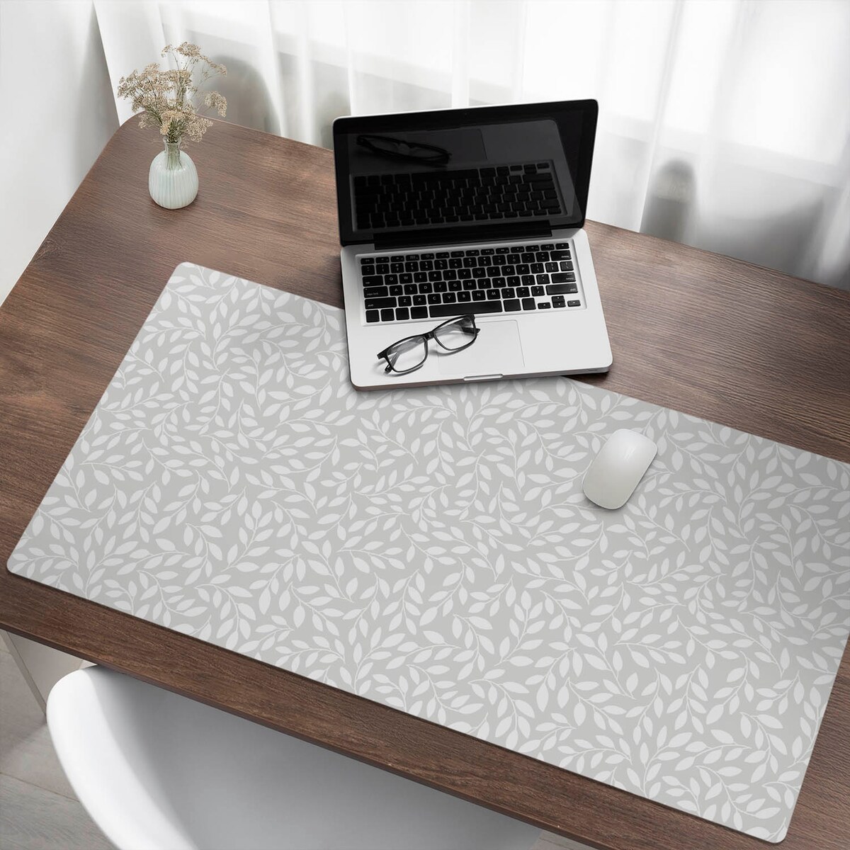 Szara mata na biurko Liściasty wzór, 120x60 cm
