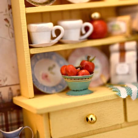 Miniaturowy domek - Słoneczne popołudnie