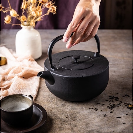 Czajniczek żeliwny Zaparzacz do herbaty ziół 1.1L KINGHOFF