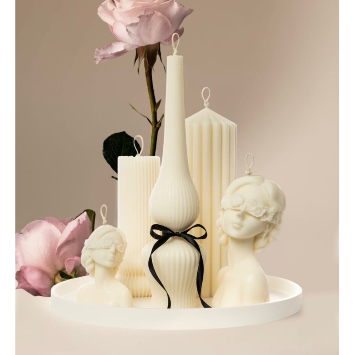 Zestaw świec sojowych Grace – eleganckie rzeźby i dekoracyjne formy na tacy + torba prezentowa GRATIS