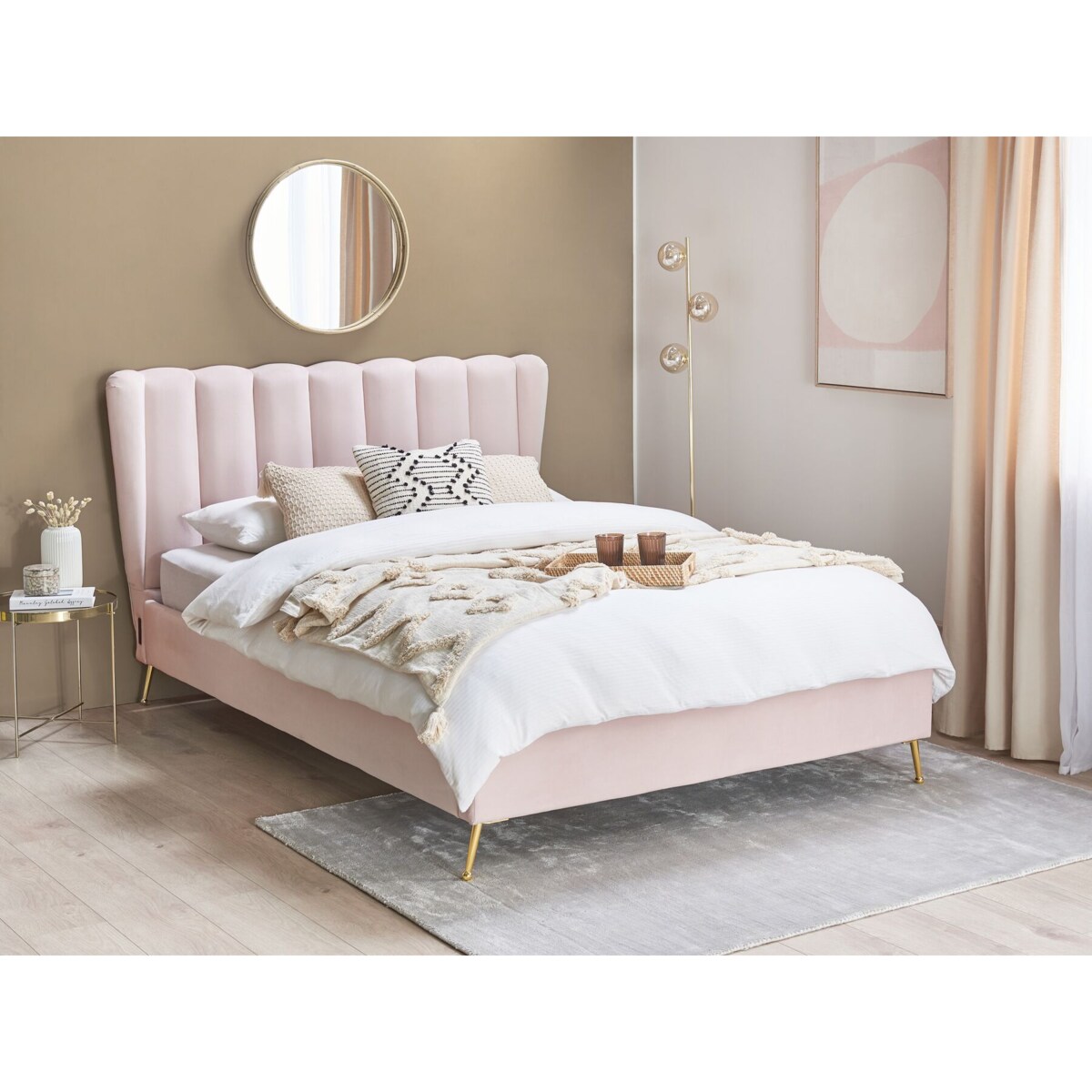 Łóżko welurowe 140 x 200 cm z portem USB różowe MIRIBEL