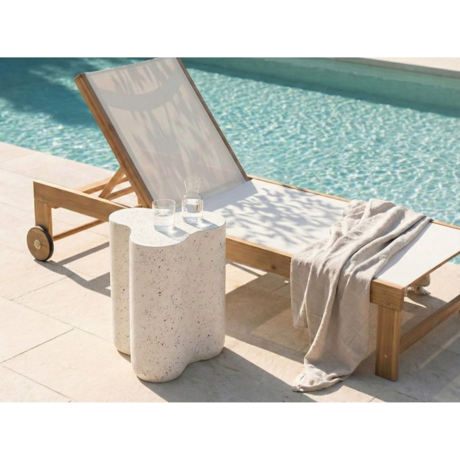 Stolik pomocniczy TELLARO 32 cm 37 cm Efekt lastryko Białe lastryko