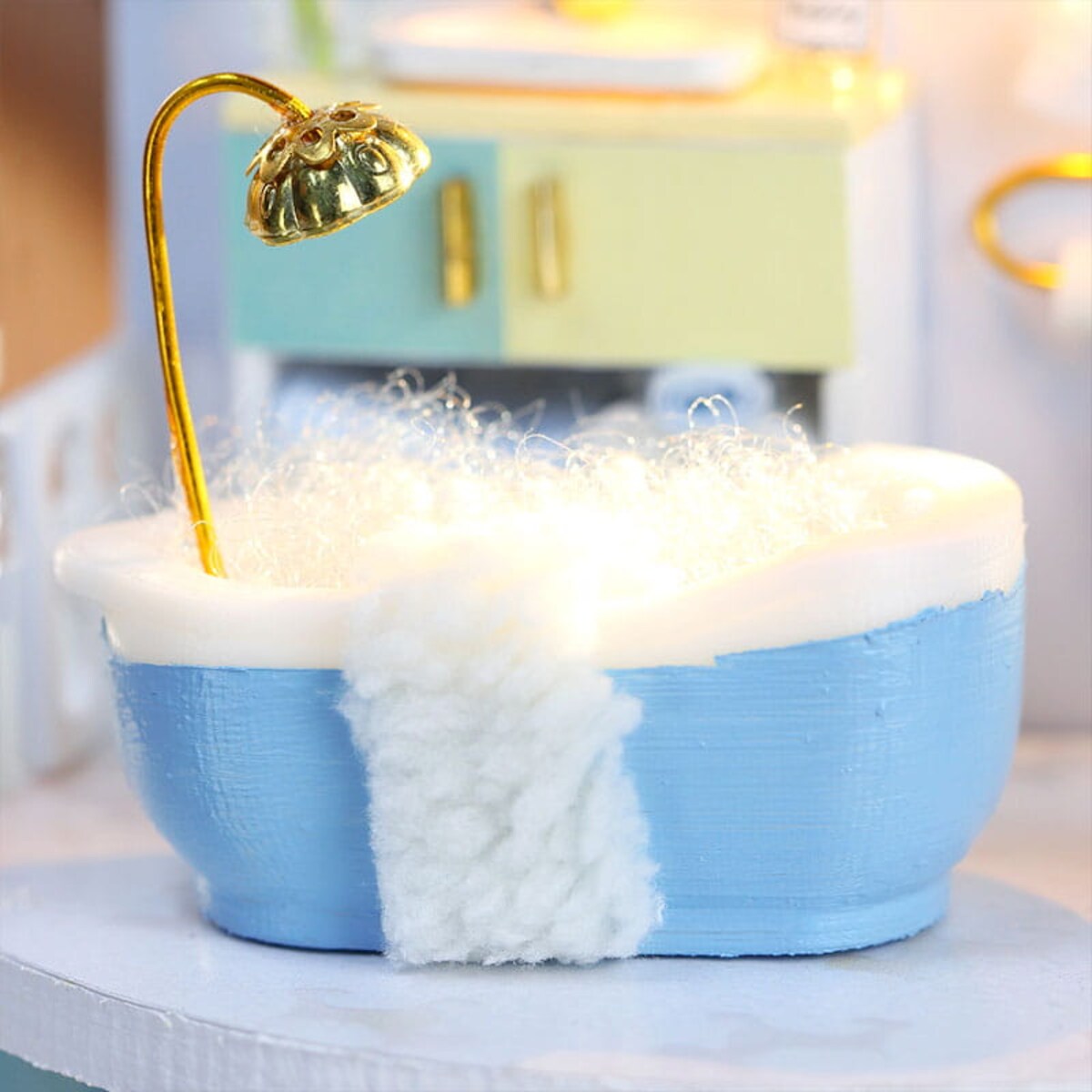 Miniaturowy domek - Błękitne niebo