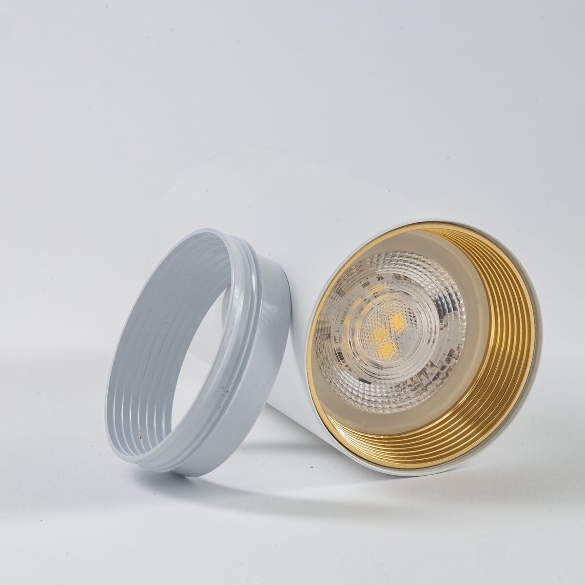 Oprawa natynkowa spot AMIS WHITE 10719 TK Lighting GU10 biała ze złotym akcentem, nowoczesny downlight LED 10W