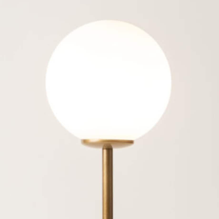 Lampka nocna kula Tes 33634 Sigma modernistyczna mleczny klosz złota