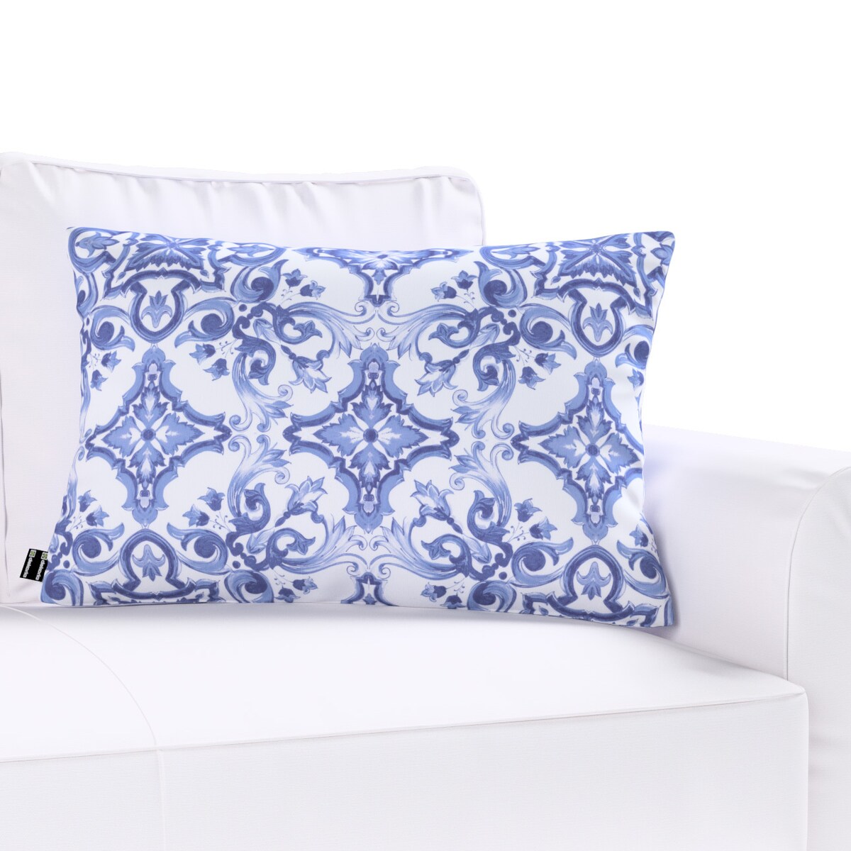 Poszewka Kinga na poduszkę prostokątną 47x28 niebieskie wzory na białym tle