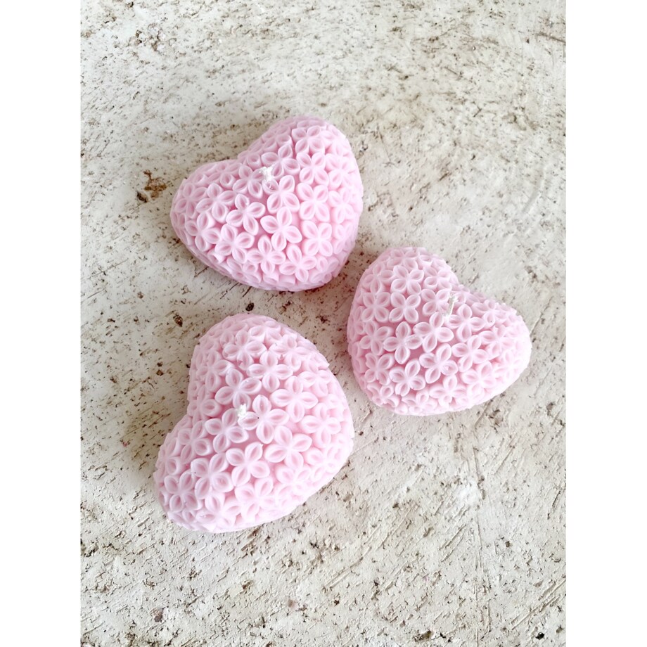 Zestaw prezentowy serduszka "Three Hearts" świece ekologiczne sojowe różowe- pudełko prezentowe
