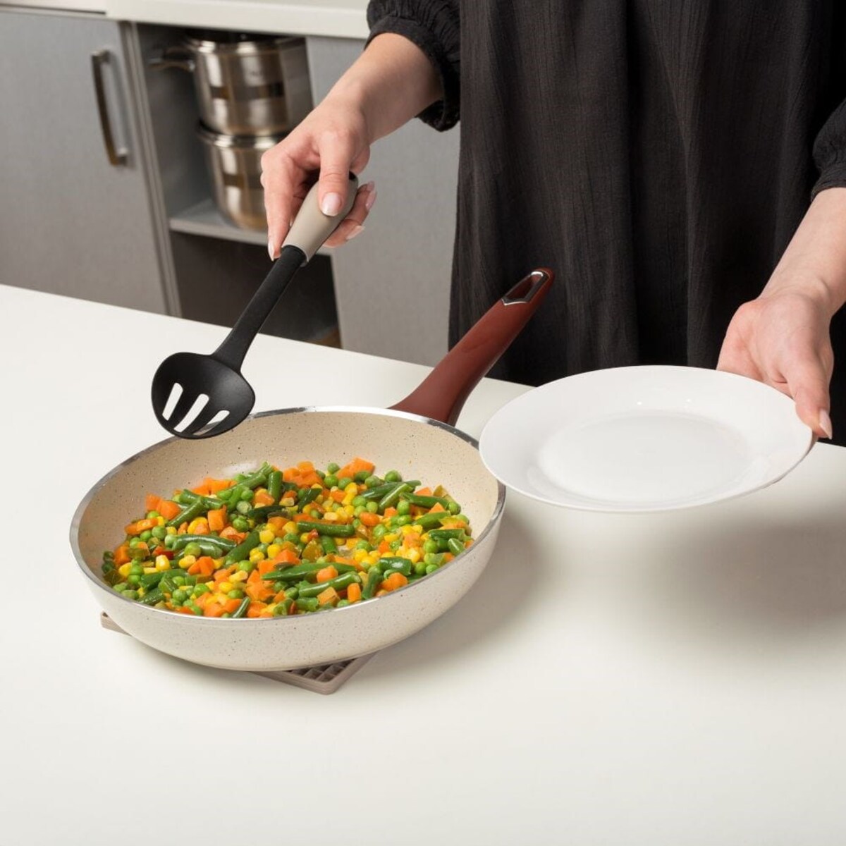 Szumówka Łyżka Cedzakowa Sitko Cedzak z Sitkiem misty 14 cm do Pierogów