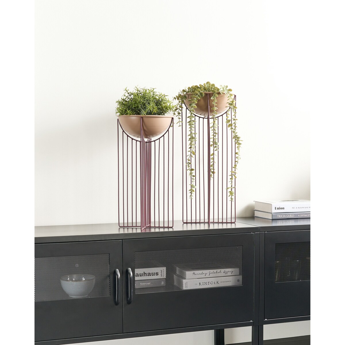 Zestaw 2 doniczek na stojaku metalowe różowy FICARIA