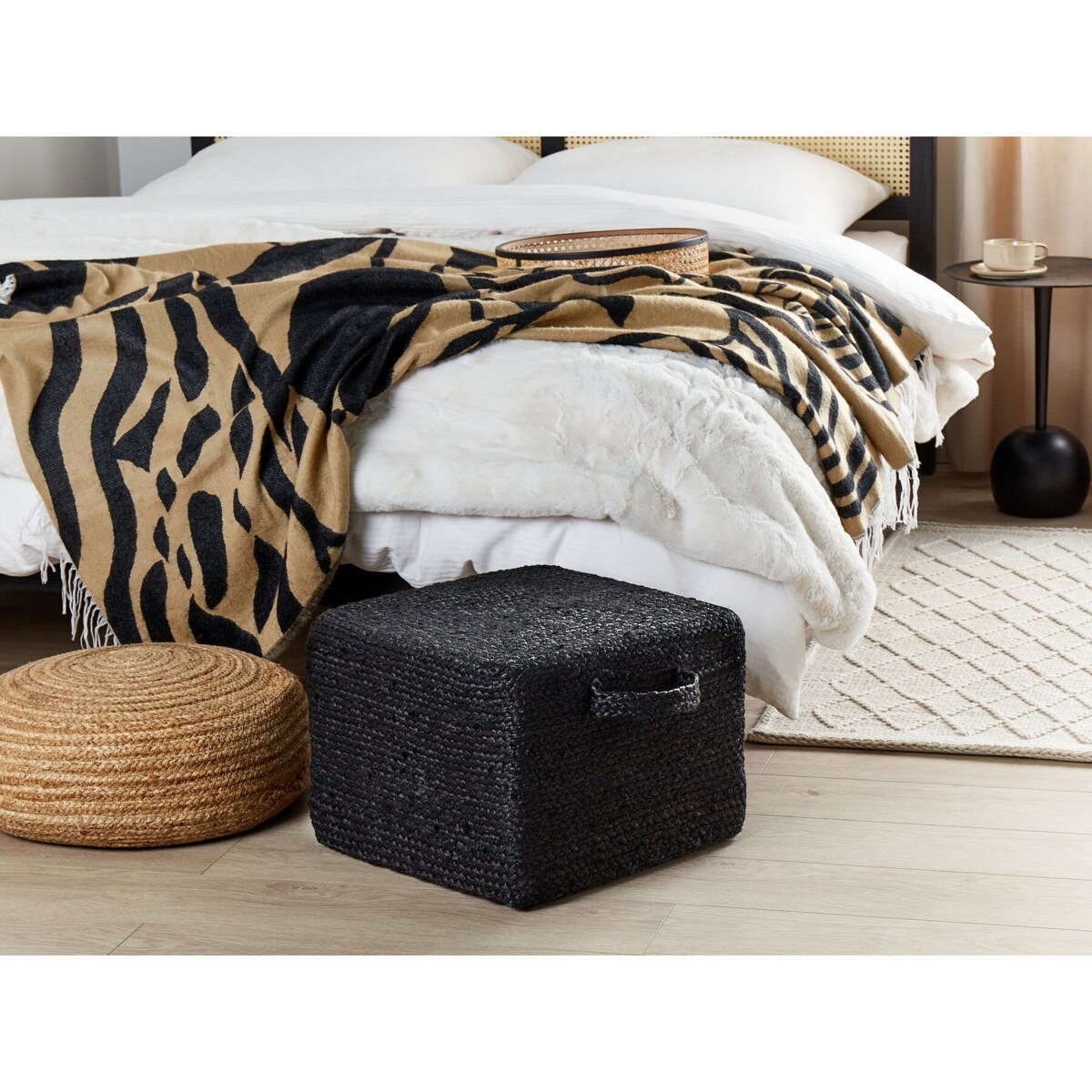 Puf z juty 45 x 45 x 30 cm czarny DHADAR