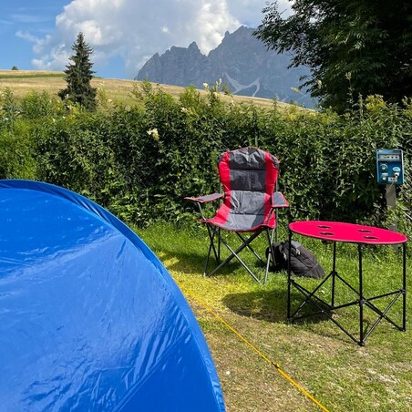 Składany stolik kempingowy różowy