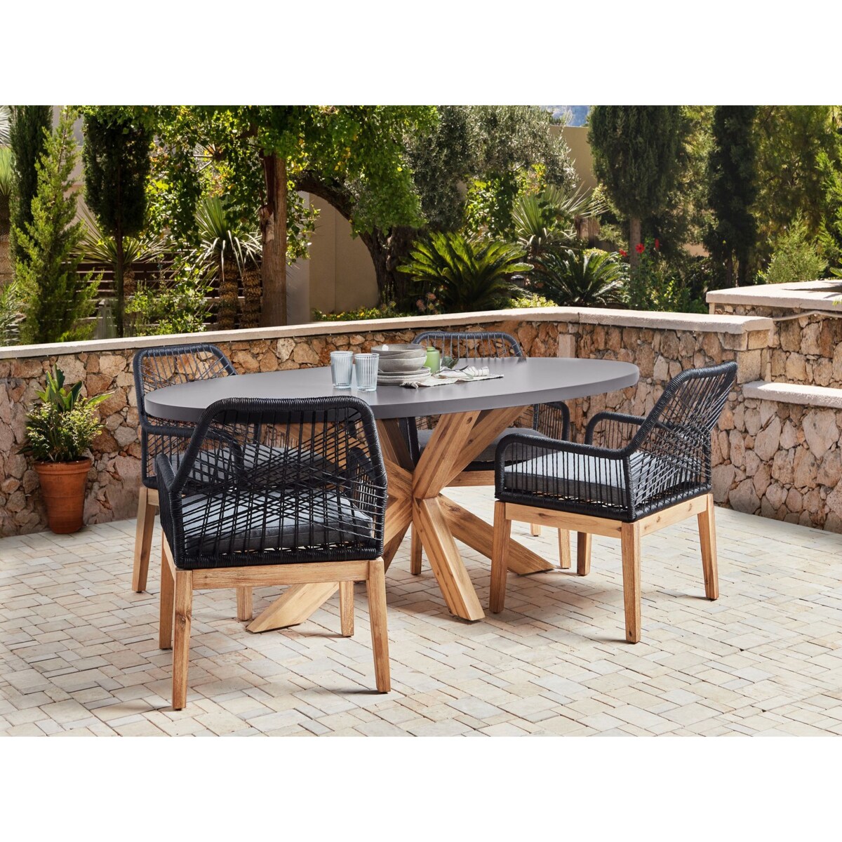 Zestaw ogrodowy dla 4 osób ORISTANO z poduszkami Beton Czarny