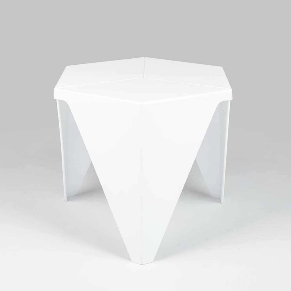 Nietuzinkowy stolik do salonu Clove KH010100218 art. Deco biały, King Home