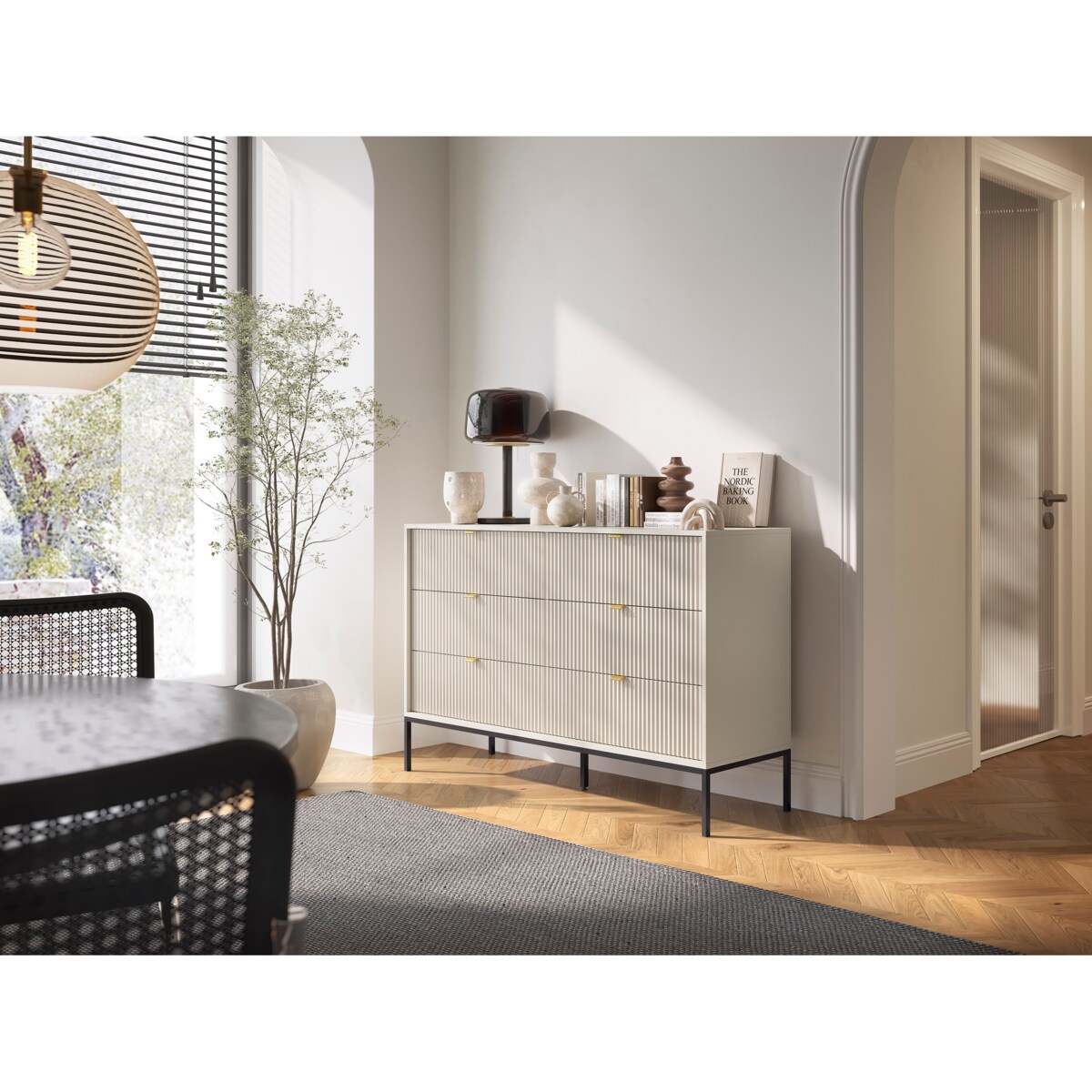 Komoda NEW w stylu glamour KS154 - kaszmirowa + st. czarny